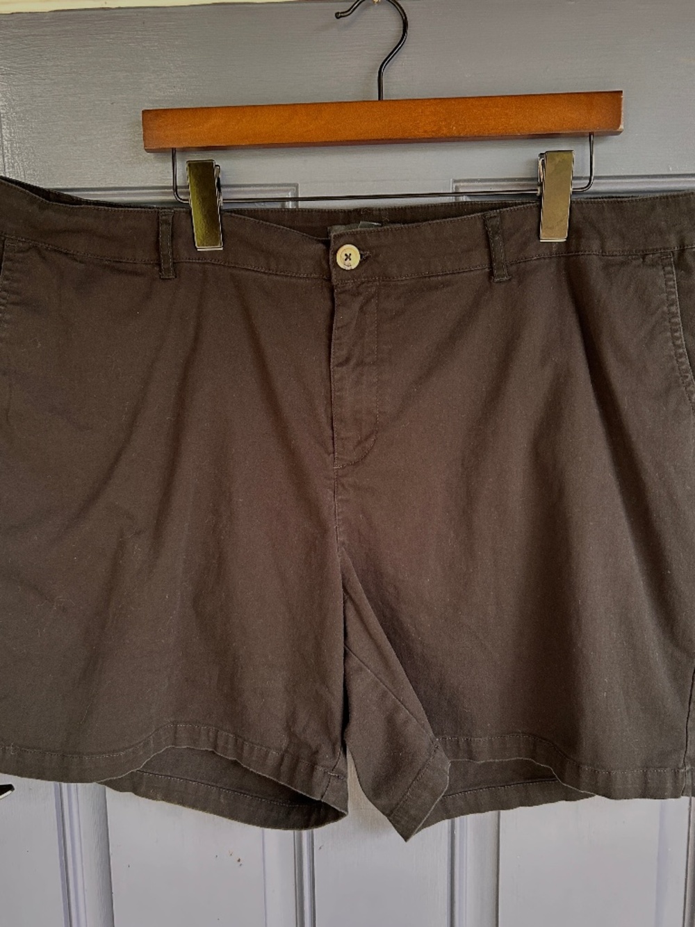 Ellos Black Stretch Shorts, 24